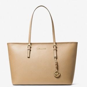 🎉EARLY SPRING CLEANING SALE ALL MUST GO🎉MK Jet Set Travel Saffiano  Tote